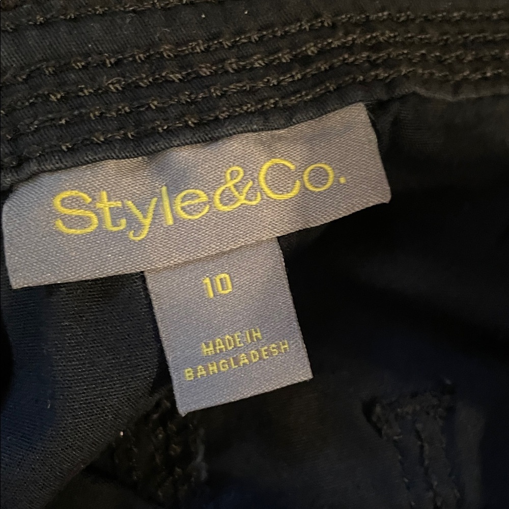 Bundle Style & Co. Women’s Capris Black and Kahki - Picture 13 of 13